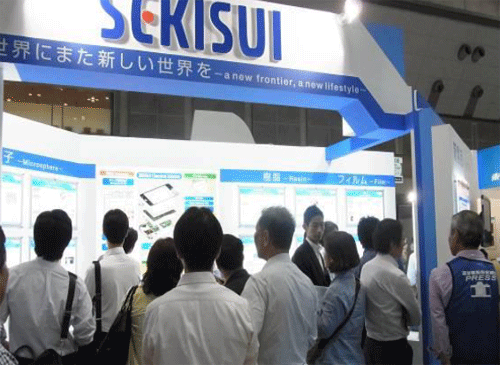 SEKISUI展示ブースにご来場された多くのお客様 