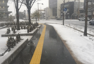 融雪状況（歩道部）<2016年1月12日撮影 />