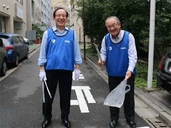 髙下社長（左）　 根岸会長（右）