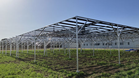 設置架台の全景