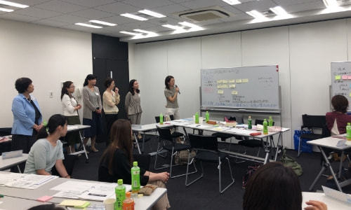 女性社員向け研修の様子