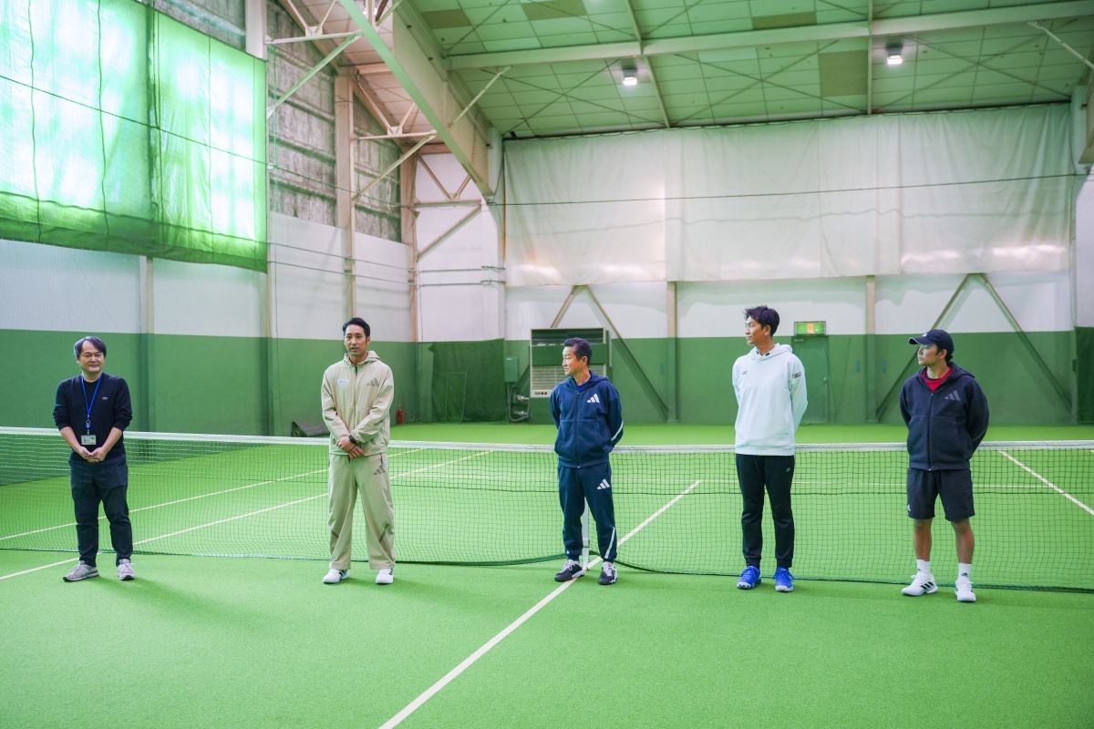 内山靖崇選手が積水化学従業員に向けてテニスクリニックを開催！「この機会を設けられて感謝」