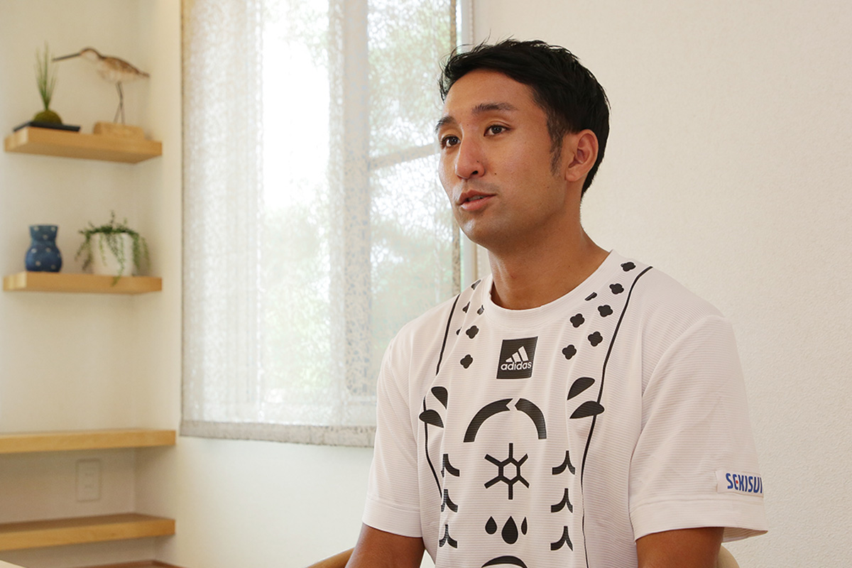 自分らしく、周囲の期待を原動力に。再び世界トップ100へ/内山靖崇|SEKISUI×SPORTS「挑戦のTASUKI」|積水化学工業株式会社