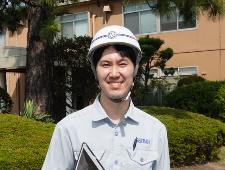 先輩社員インタビュー